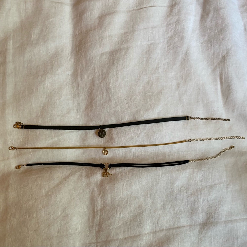 Three choker set